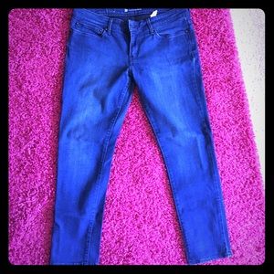 LEVI S 30!!Slight Curve Skinny!!
